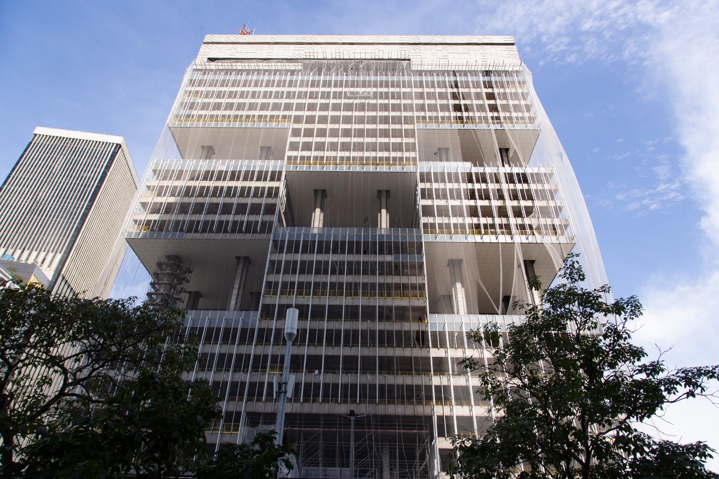 Edifício da Petrobras em obras — Foto: Júlia Aguiar