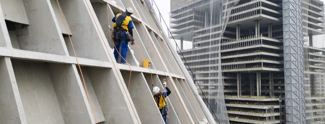 Catedral Metropolitana e edifício sede da Petrobras passam por obras estruturais — Foto: Márcia Foletto