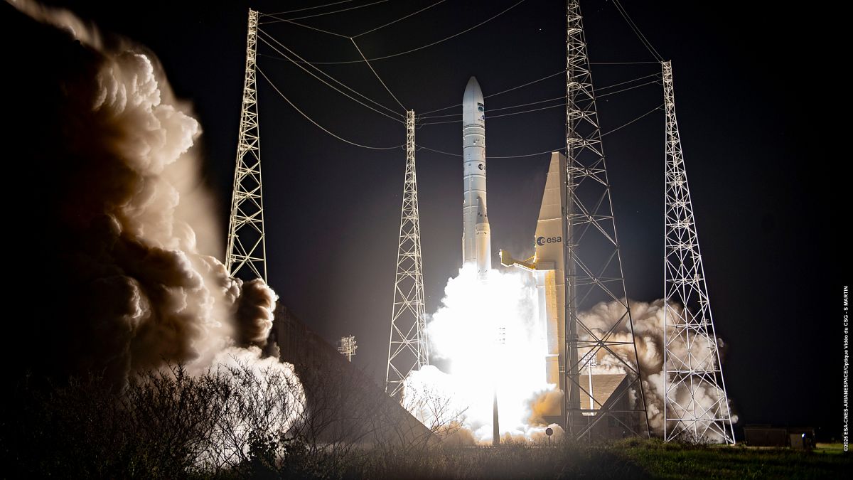 Foguetão europeu Ariane 6 que transportava satélite de monitorização climática lançado com sucesso