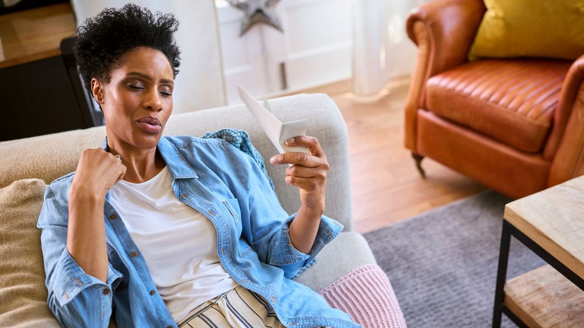 Perimenopausa está a tornar-se viral nas redes sociais: quais são os sintomas?