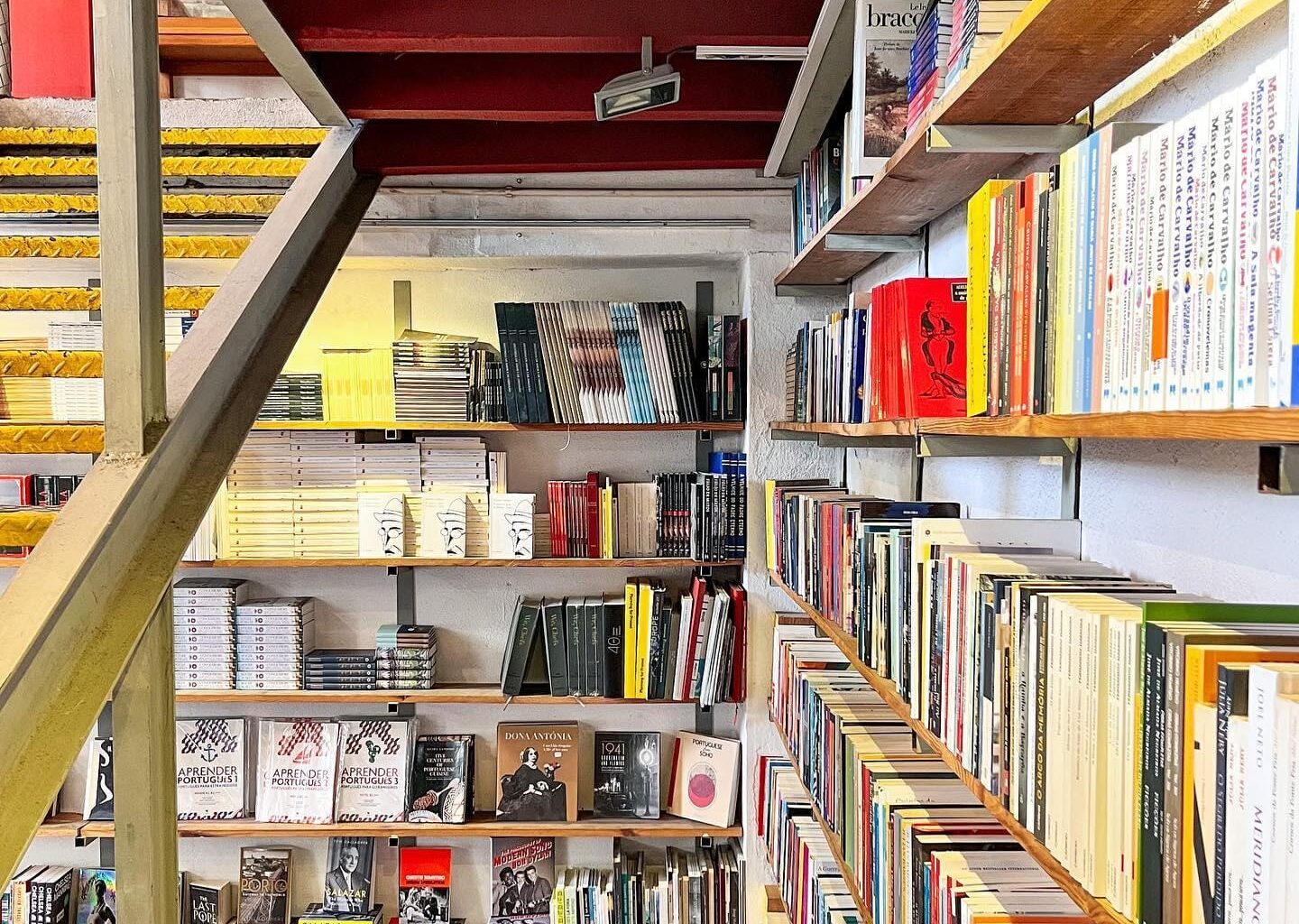 Portugal tem uma das livrarias mais bonitas do mundo (e não estamos a falar da Lello)