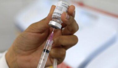 60% DAS PESSOAS QUE TOMARAM A PRIMEIRA DOSE DA VACINA CONTRA INFLUENZA NÃO TOMARAM A SEGUNDA
