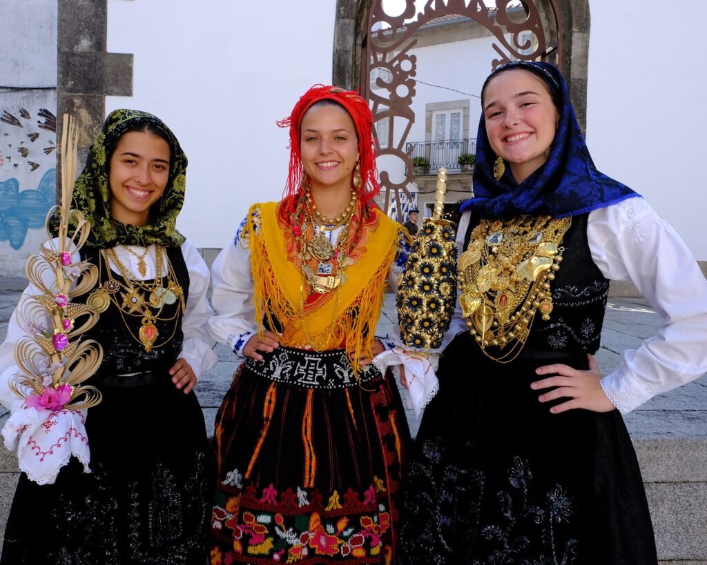 Viana: assim foi o desfile da mordomia na romaria d'agonia