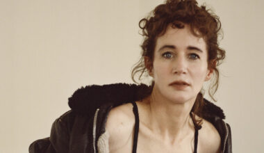 Romance de Miranda July é retrato hilário de mulher pirada - 15/08/2025 - Ilustrada
