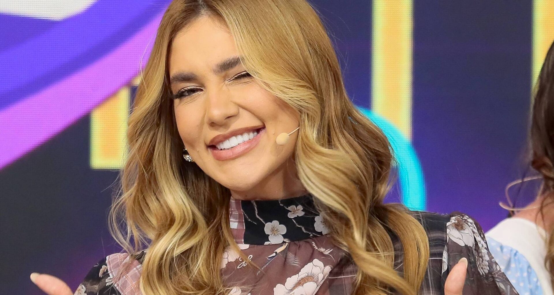 Virginia Fonseca: SBT vai oferecer contrato até 2027 - 04/08/2025 - Outro Canal