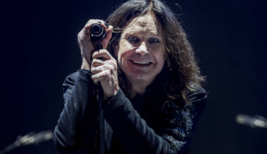 Ozzy Osbourne morreu após parada cardíaca, afirma atestado - 05/08/2025 - Ilustrada