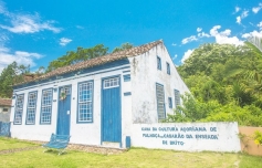 Palavra Palhocense - Casa-da-cultura-acoriana-da-enseada-de-brito-recebe-lancamento-do-livro-silvio-por-pleticos