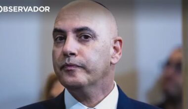 "Decisão do Governo está errada" – Observador