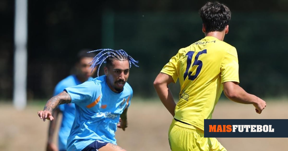 FC Porto B vence Pontevedra no estágio de Melgaço