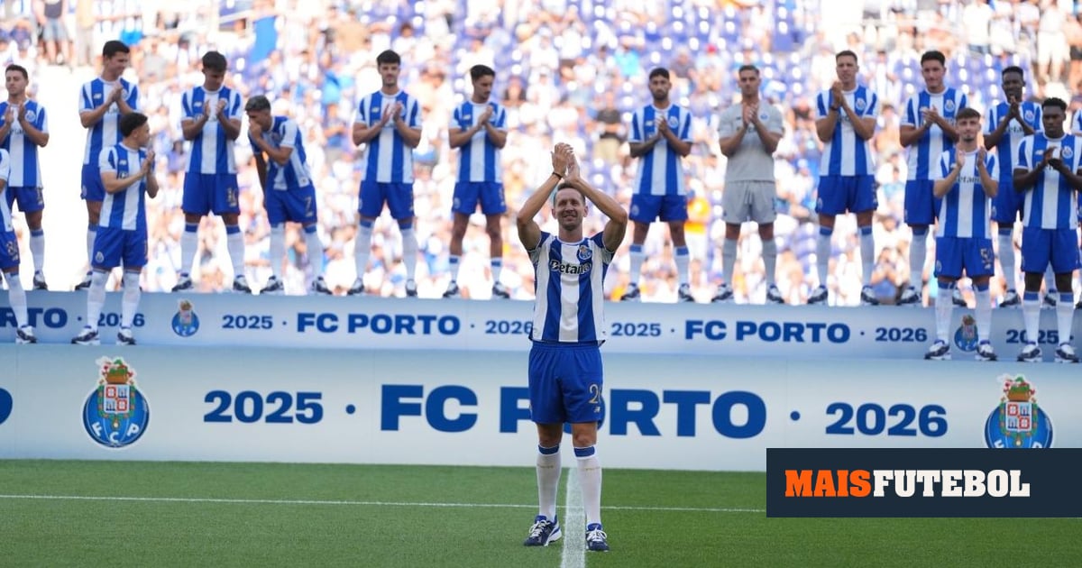 Surpresa no Dragão: Luuk de Jong é reforço do FC Porto