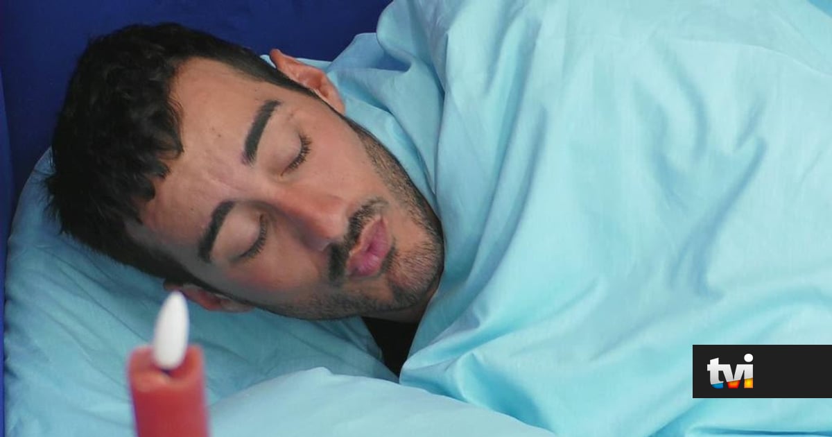 Mau humor matinal! Afonso Leitão chateia-se com Catarina Miranda: «Já te disse para não te esticares» - Big Brother