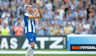 FC Porto: Luuk De Jong, um novo especialista a voar sobre os centrais