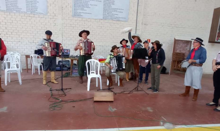 Rádio Tapejara esteve na comunidade de São Caetano - Água Santa