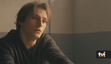 Alex conta a Júlia: «Eu menti-te à cara podre» - Novelas