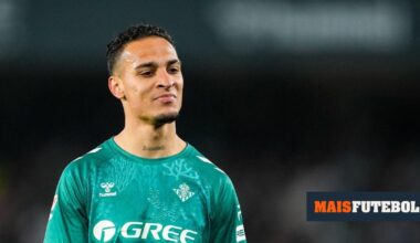 Benfica faz nova abordagem ao Manchester United por Antony