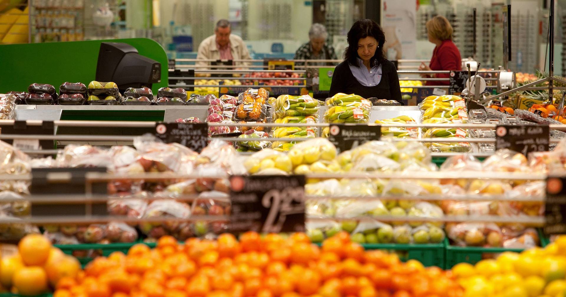 Vendas dos dois maiores supermercados batem recorde nos €124 milhões por dia