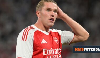 VÍDEO: de cabeça, Viktor Gyökeres estreia-se a marcar pelo Arsenal