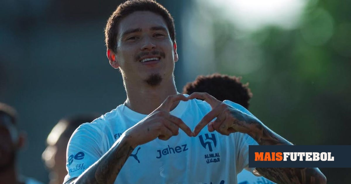 VÍDEO: Darwin marca na estreia pelo Al Hilal