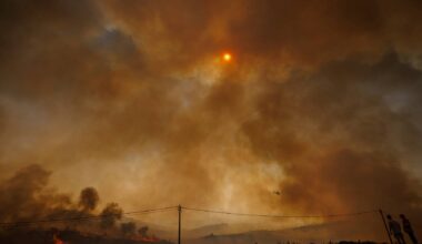 Se for surpreendido na estrada por um incêndio, estas são as recomendações da Brisa