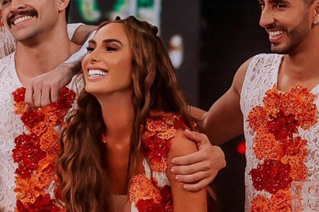 Nicole Bahls se pronuncia após erro no Dança dos Famosos - 11/08/2025 - Celebridades
