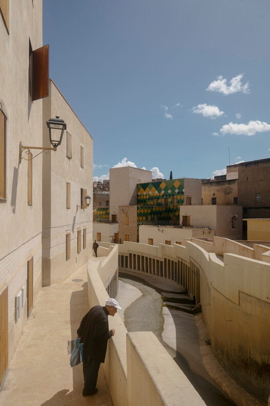 Revitalização da Praça Lalla Yeddouna / Mossessian Architecture + Yassir Khalil Studio - Fotografia de Exterior, Concreto
