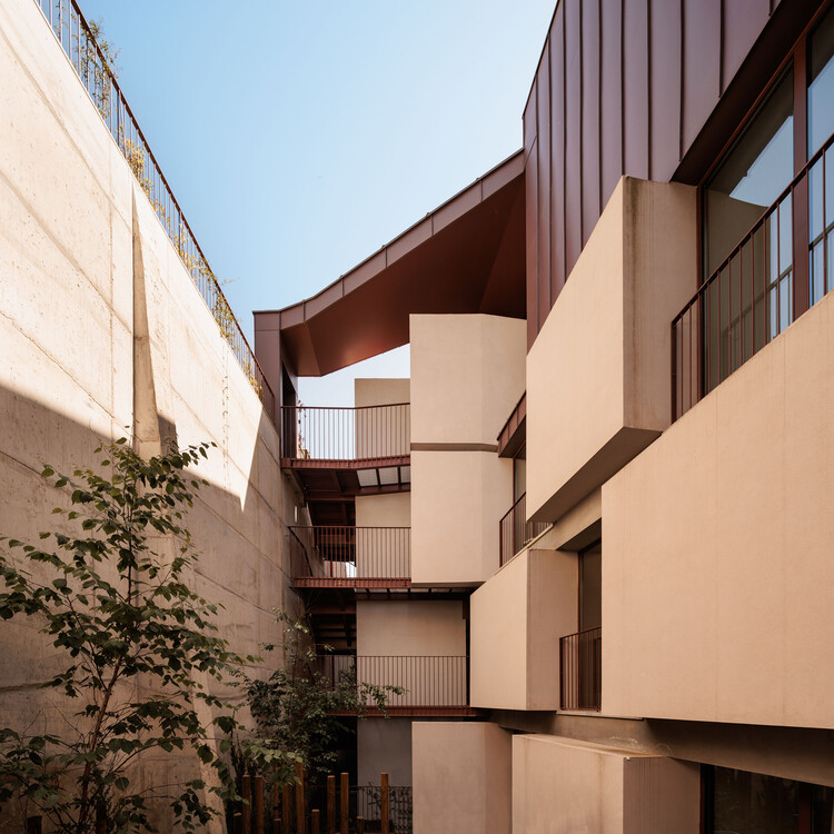Edifício Residencial Montisnava / António Costa Lima Arquitectos - Imagem 3 de 43