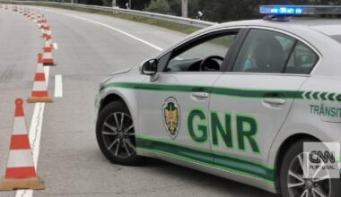 Um pessoa de 42 anos e outra de 61 pegam num isqueiro para atear um incêndio. A GNR ia a passar