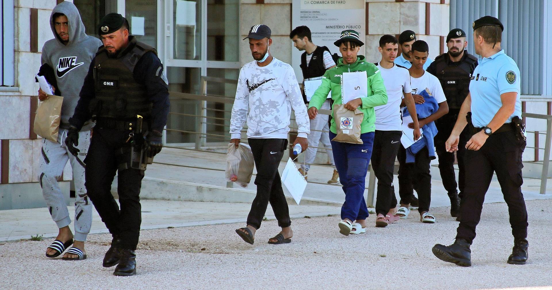 Migrantes de Vila do Bispo: o barco para a Europa custou-lhes 95 mil euros