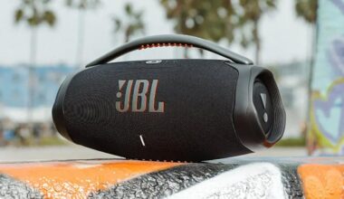 Boombox 3​, GO 4, Flip 6 e mais aparelhos de som JBL em oferta