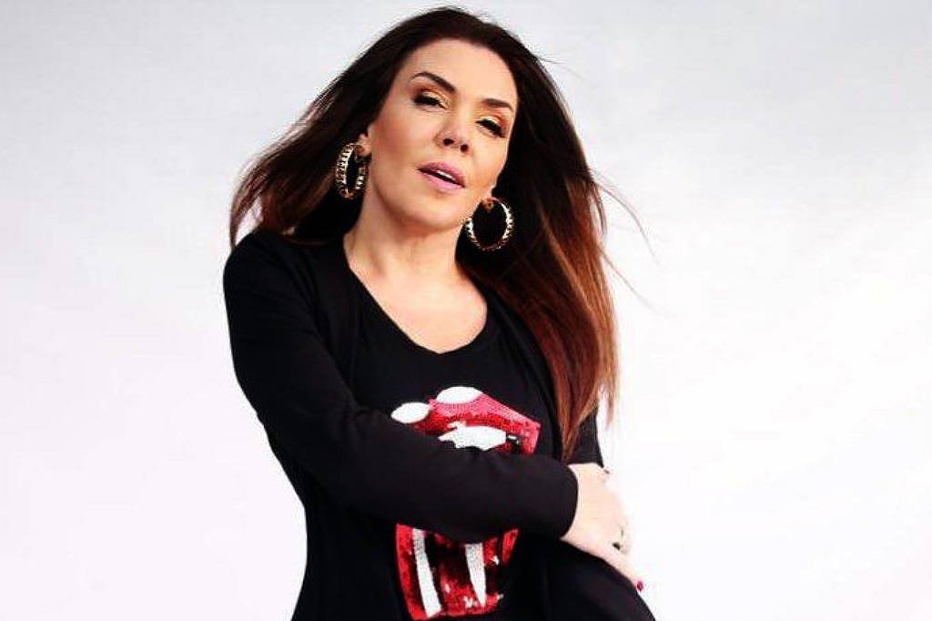Simony fala sobre superação do câncer de intestino - 16/08/2025 - Celebridades