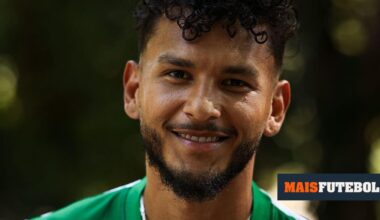 VÍDEO: árbitro expulsa jogador do Arouca e Luis Suárez marca de penálti