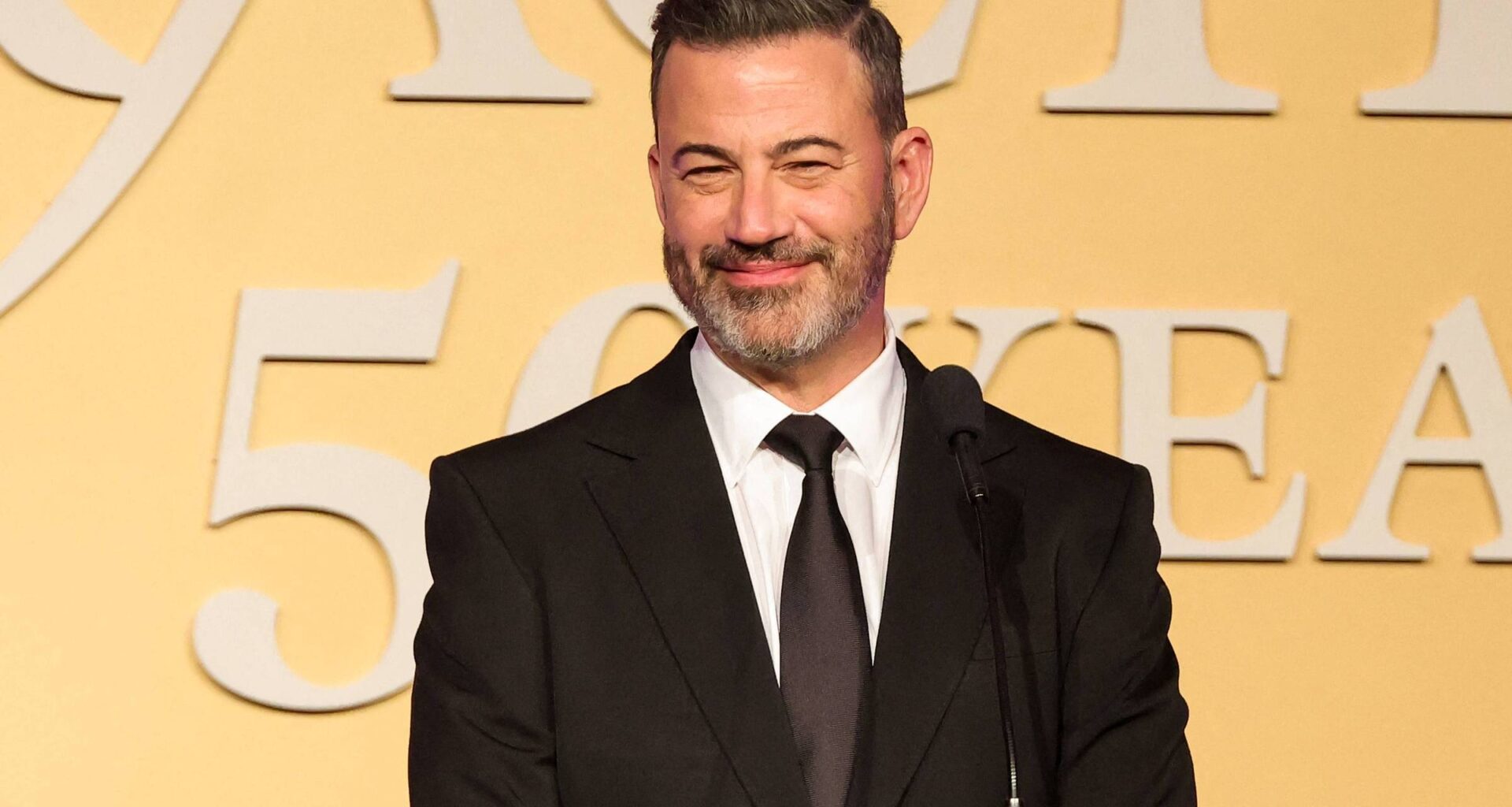 Jimmy Kimmel diz que motivo para fim do Late Show é falso - 18/08/2025 - Ilustrada
