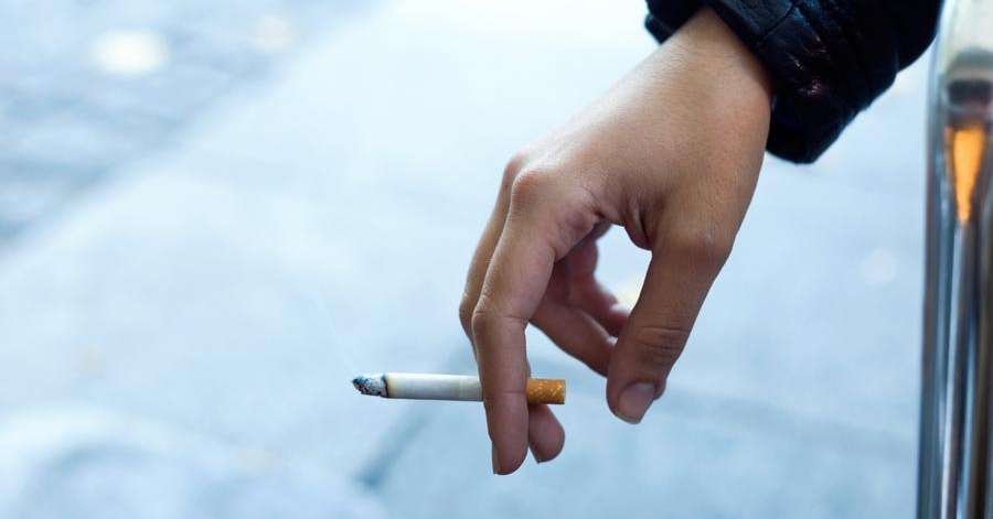 Dependência causada pela nicotina se compara à de drogas ilícitas, alerta pneumologista da Unimed