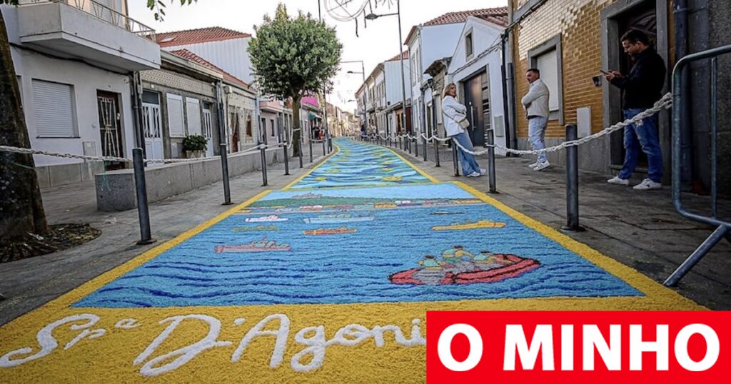 Viana acordou embelezada com os tapetes de sal
