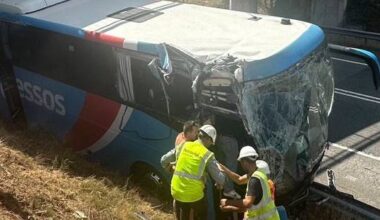 IP3: acidente entre autocarro da Rede Expressos, ligeiro e ambulância provocou um morto e 31 feridos ligeiros