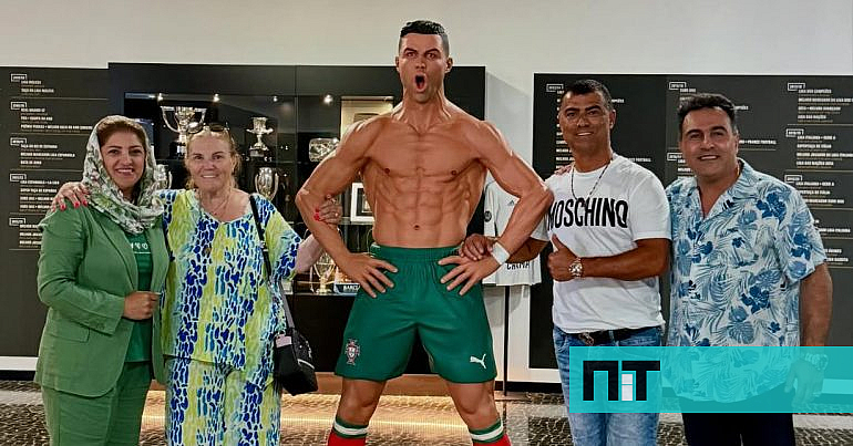 Siiiiiiiii, há mesmo uma nova estátua de Ronaldo para ver na Madeira — NiT