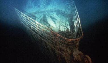 Dois anos após tragédia do Titan, multimilionário prepara nova descida aos destroços do Titanic