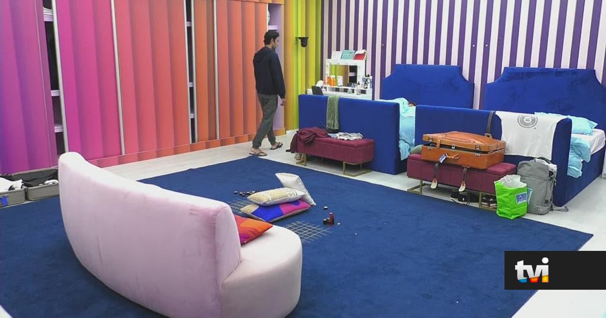 Novo dia, nova partida: Viriato acorda mal humorado por causa do tabaco desaparecido - Big Brother