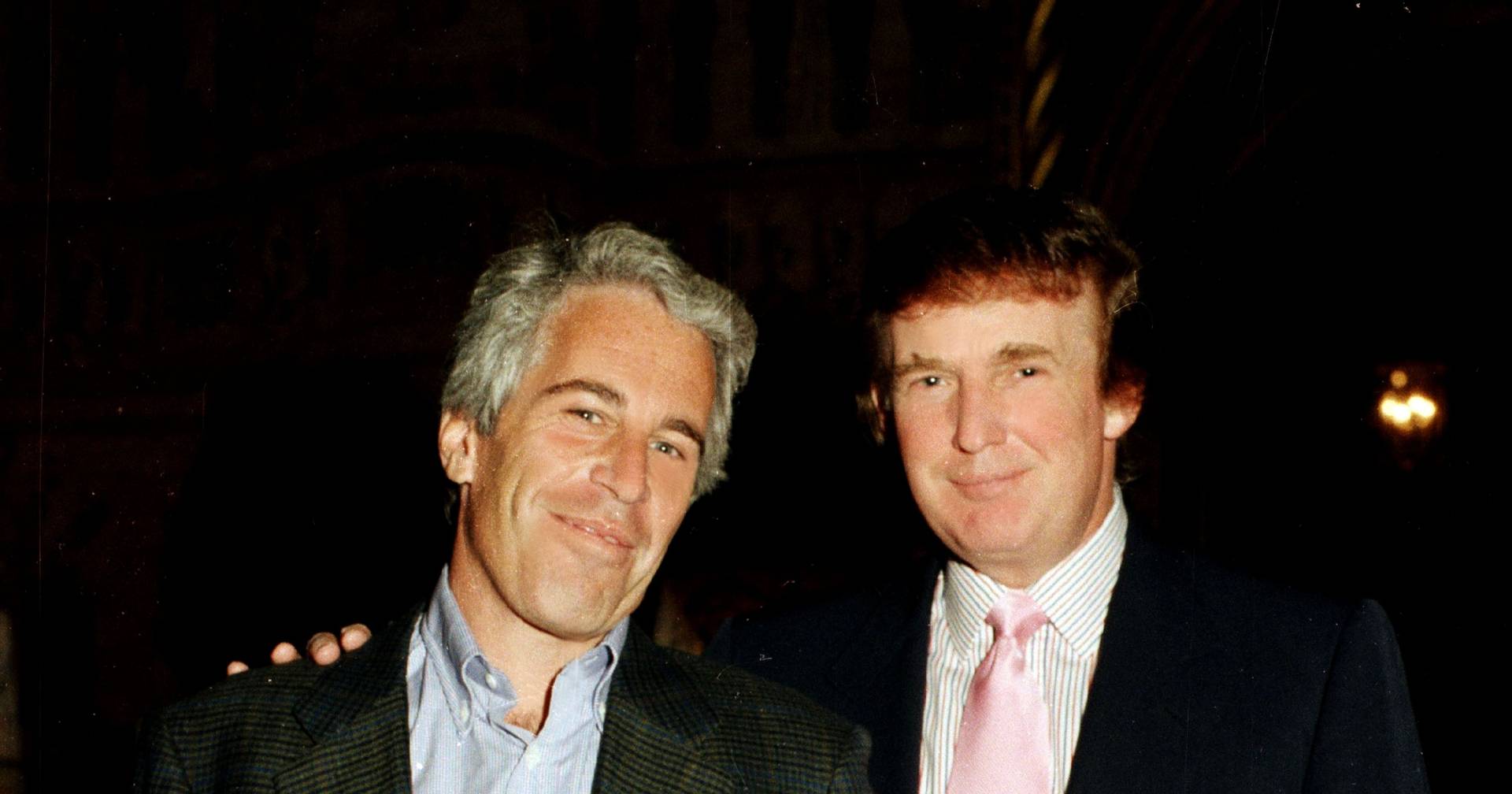 Juiz nega pedido de Trump para divulgar material do caso Epstein