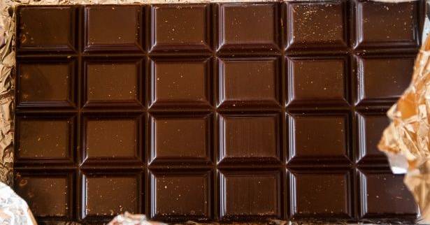 Cádmio encontrado no chocolate: consumo pode afetar a saúde e as crianças estão particularmente vulneráveis