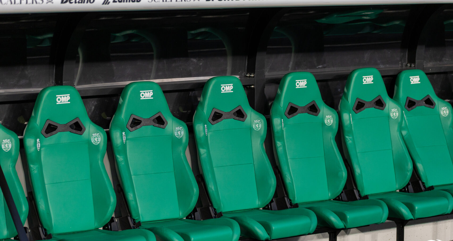As 2 opções mais fortes para render Conrad Harder no Sporting
