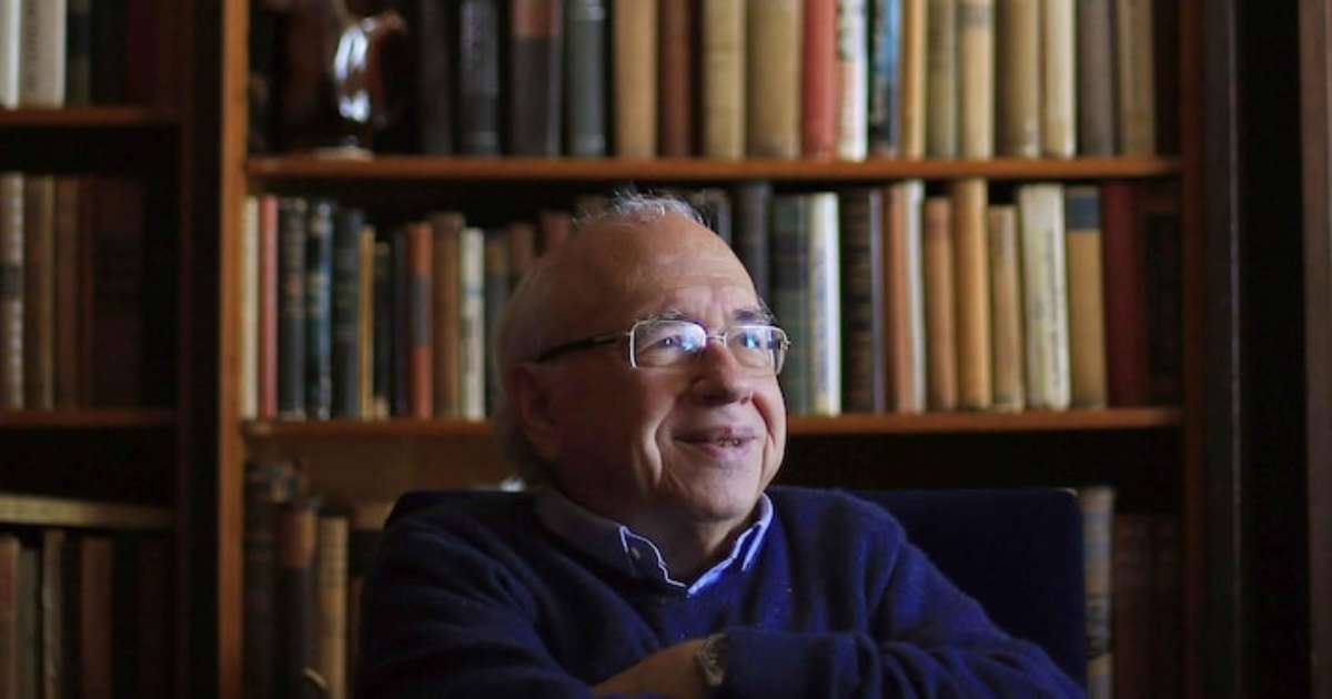 Luis Fernando Veríssimo segue internado em estado grave, diz boletim