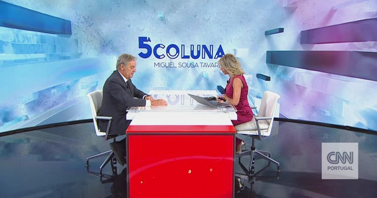 Miguel Sousa Tavares recomenda que Montenegro aprenda com Churchill, que "não estava na linha da frente da II Guerra mas estava todos os dias no quartel-general"