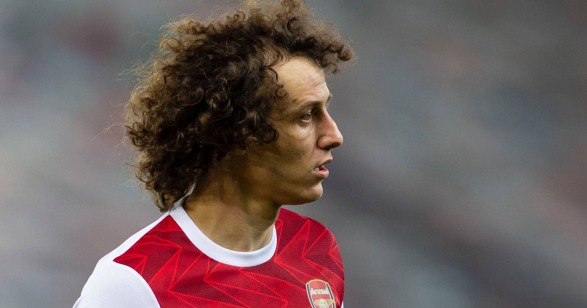 Acusado (mais uma vez) de trair noiva e mãe das filhas! David Luiz, ex-jogador do Benfica, já se pronunciou