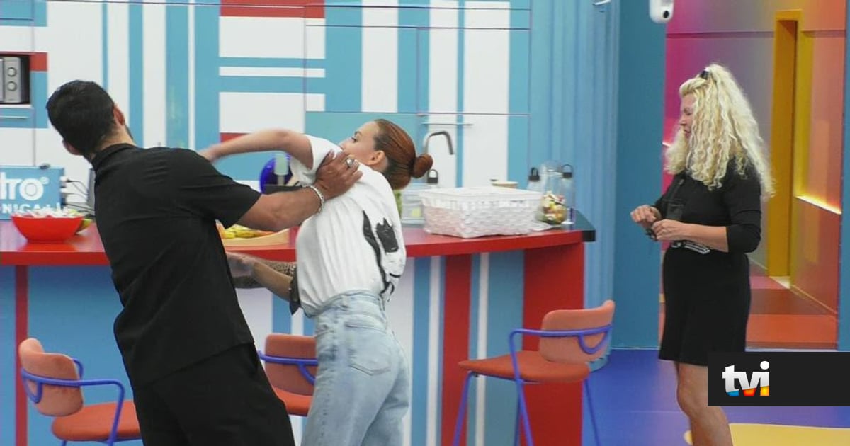 Viral: Catarina Miranda lança-se a Afonso Leitão, mas acaba por ser mandada ao chão - Big Brother