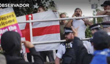 Protestos contra alojar migrantes em hotéis no Reino Unido – Observador