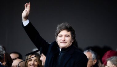 O silêncio incómodo de Milei: novo caso de corrupção atinge cúpula do poder a dois meses das legislativas na Argentina