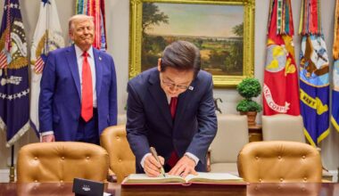 Trump recebeu Presidente da Coreia do Sul dizendo que quer reunir-se... com líder norte-coreano: "Dei-me muito bem com ele"