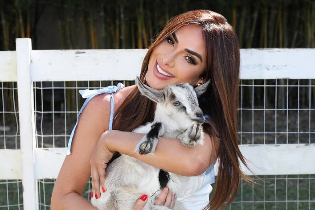 Nicole Bahls batiza animais com nomes do Dança dos Famosos - 27/08/2025 - Celebridades