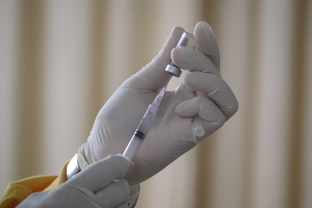 EUA aprovam novas vacinas contra covid da Pfizer, Moderna e Novavax | Empresas